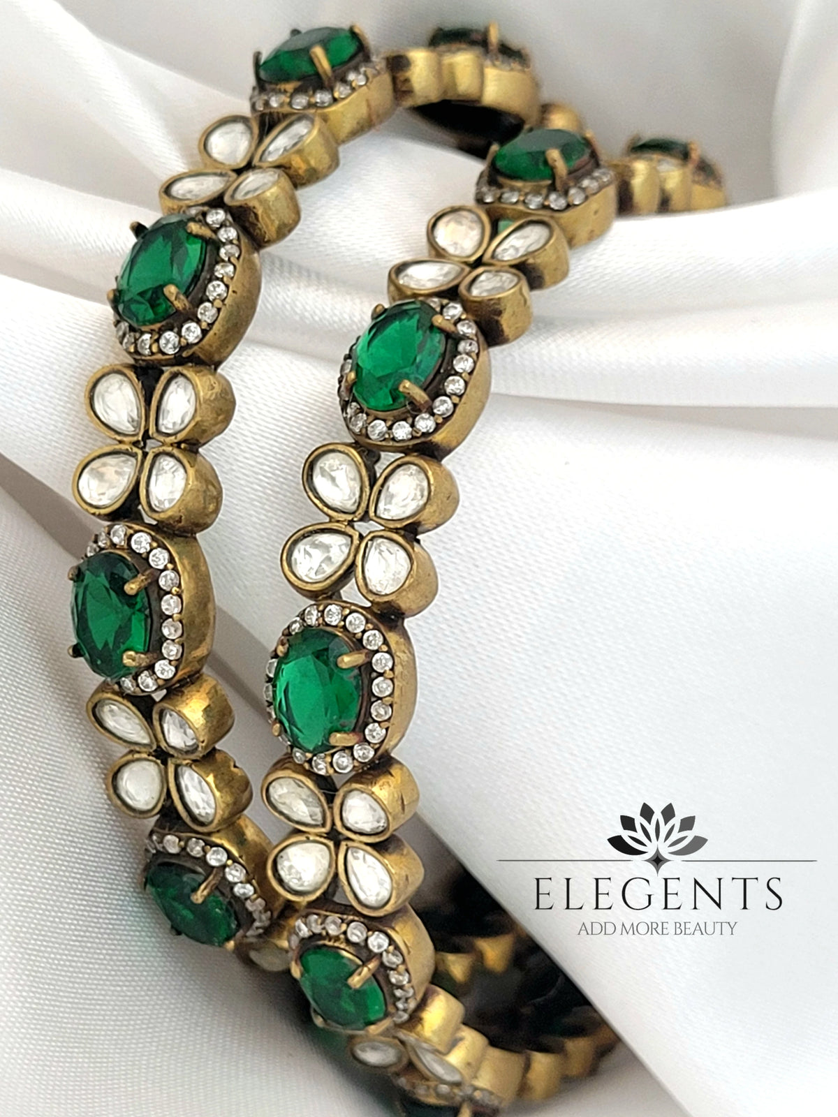 Elegents' Victoriyan Moissanite Bangle