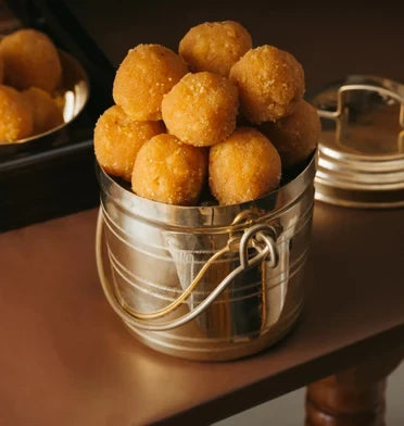 VS Thattukadai Bombay Laddu