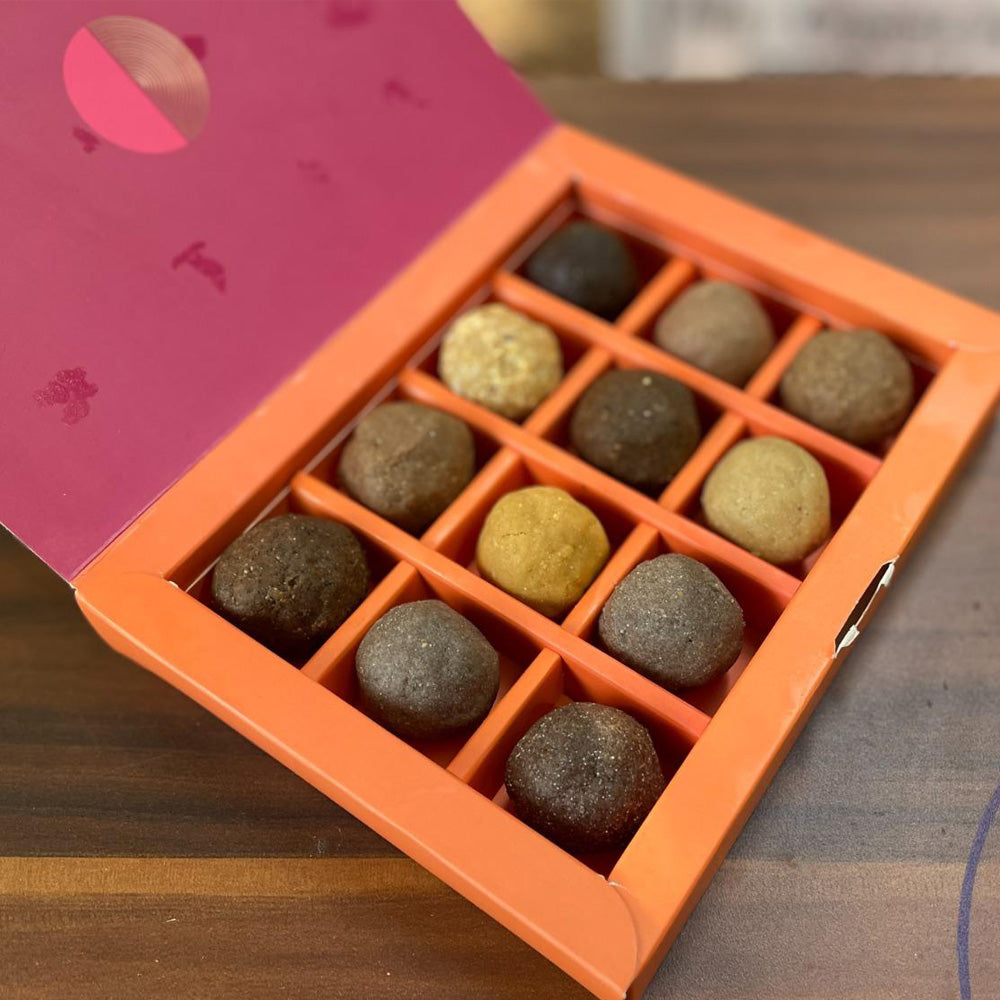 Kamarkat Srini's
Assorted Combo Laddoo (SPL)