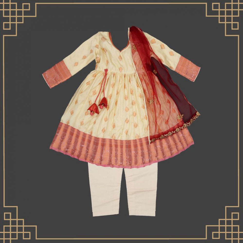 Varnatari's Half White And Rose Gold Ethnic Salwar Set