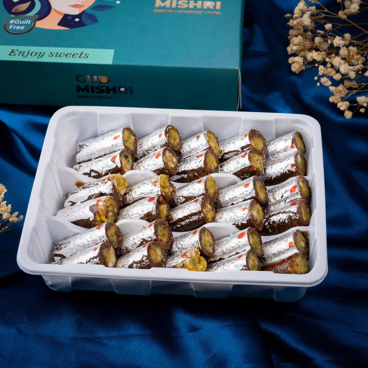Gudmishri Kaju Roll Gud