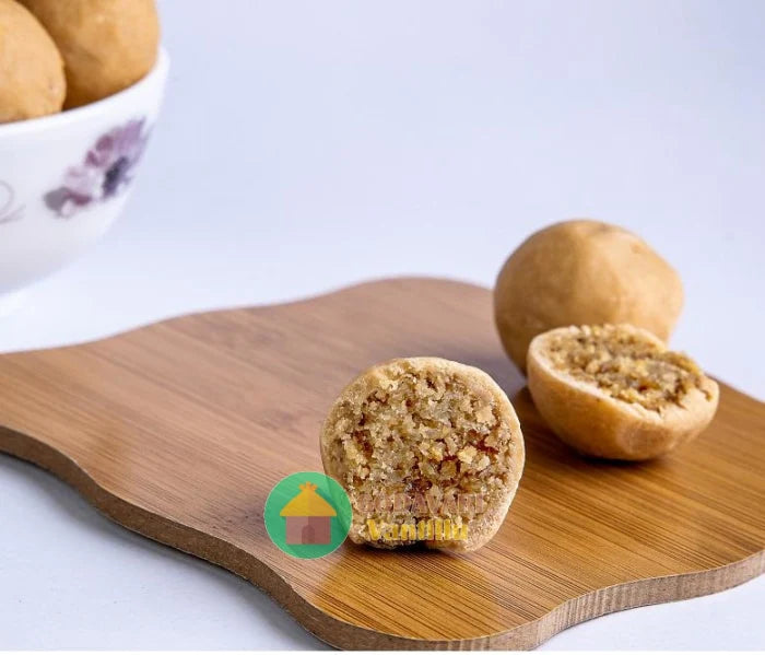 Godavari Vantillu Kobbari Kova Laddu