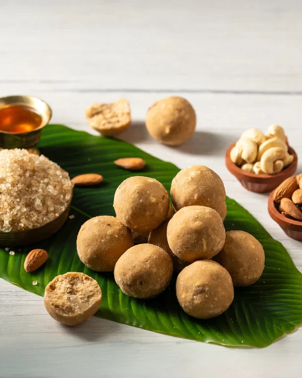 Neenus Natural Gond Ke Laddoo
