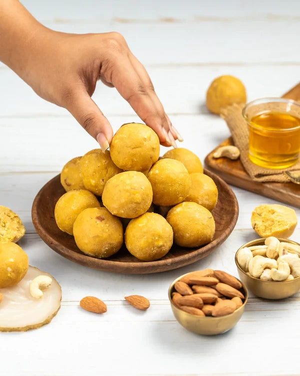 Neenus Natural Besan Laddoo