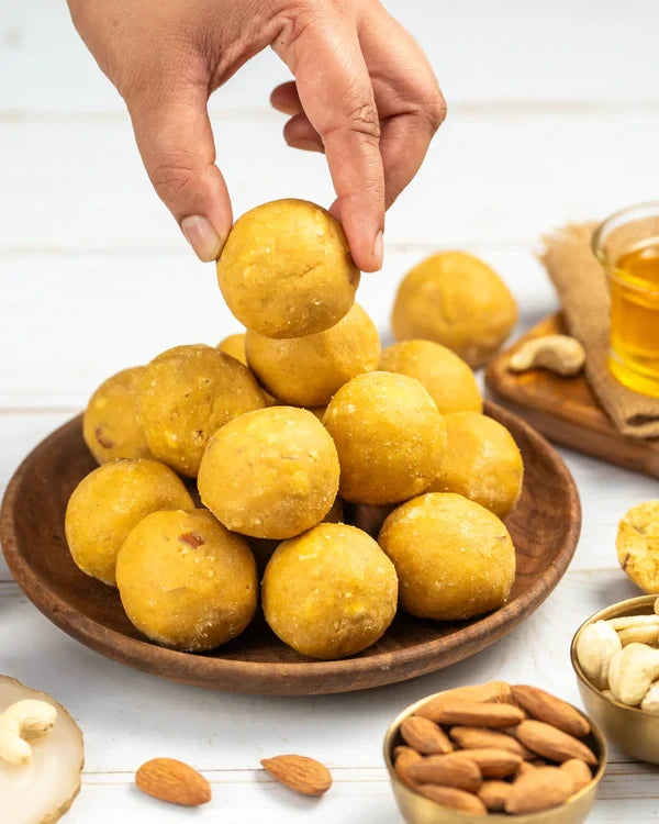 Neenus Natural Besan Laddoo
