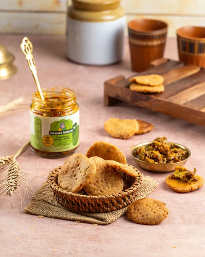 Neenus Natural Ajwain Mathri