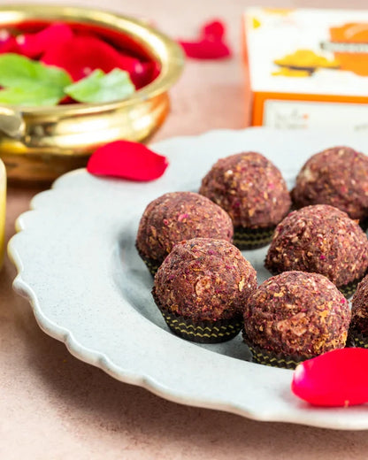 Neenus Natural Dry fruit Laddoo - Pista (Fasting)