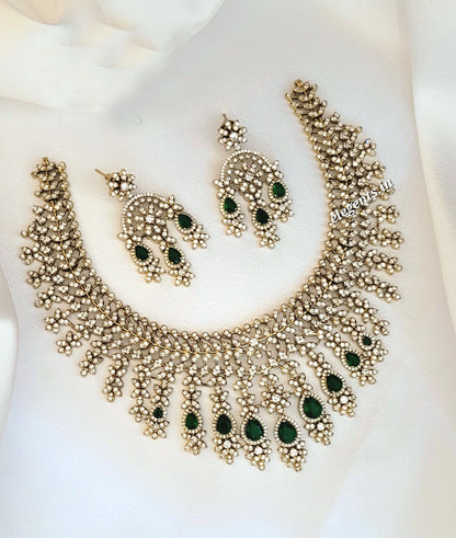 Elegents' Ad Stone Green Bridal Necklace Set