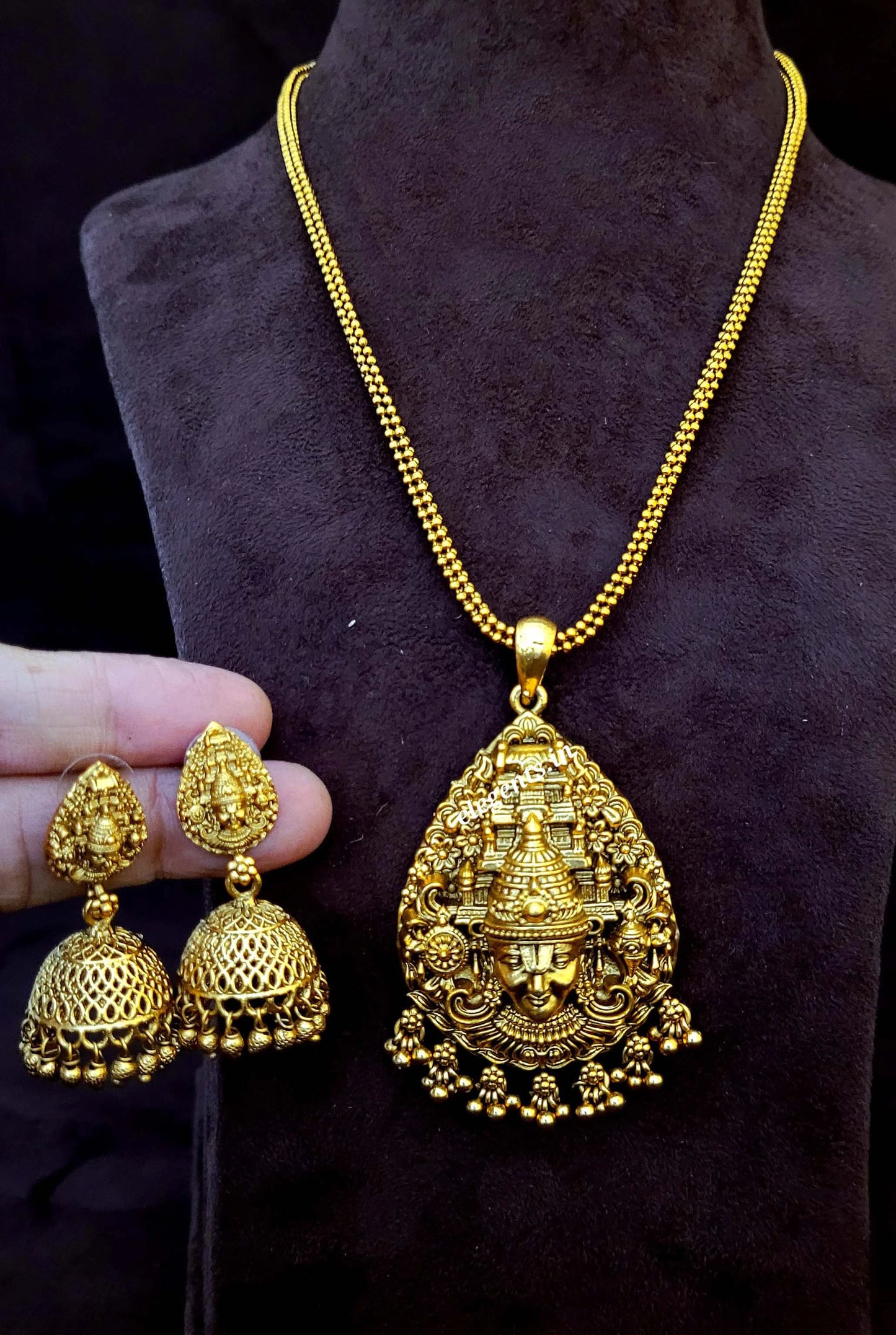 Elegents' Perumal Necklace Set