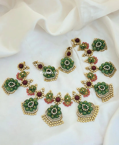 Elegents' Green Partywear Necklace Set