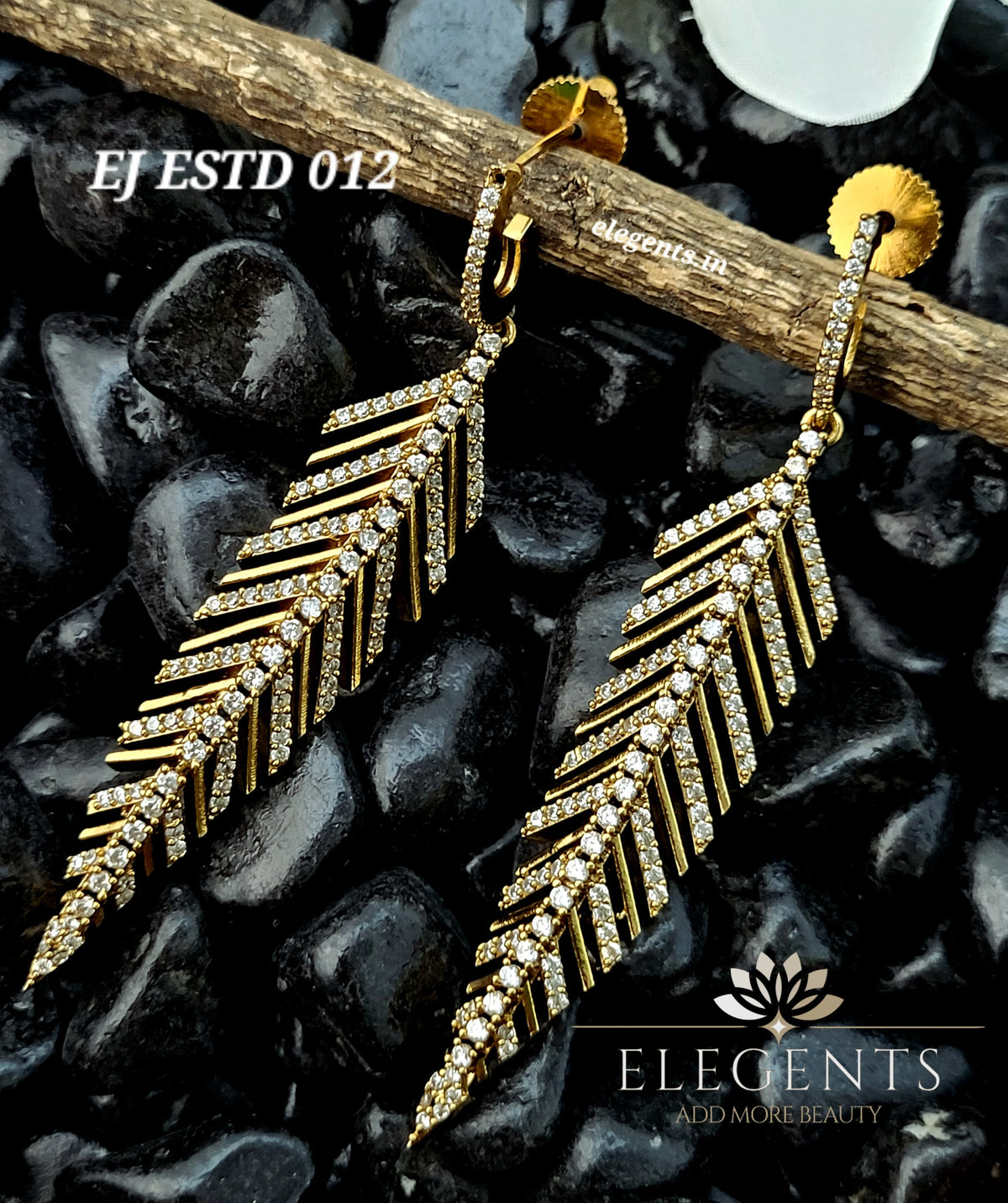 Elegents' Leaf Earrings