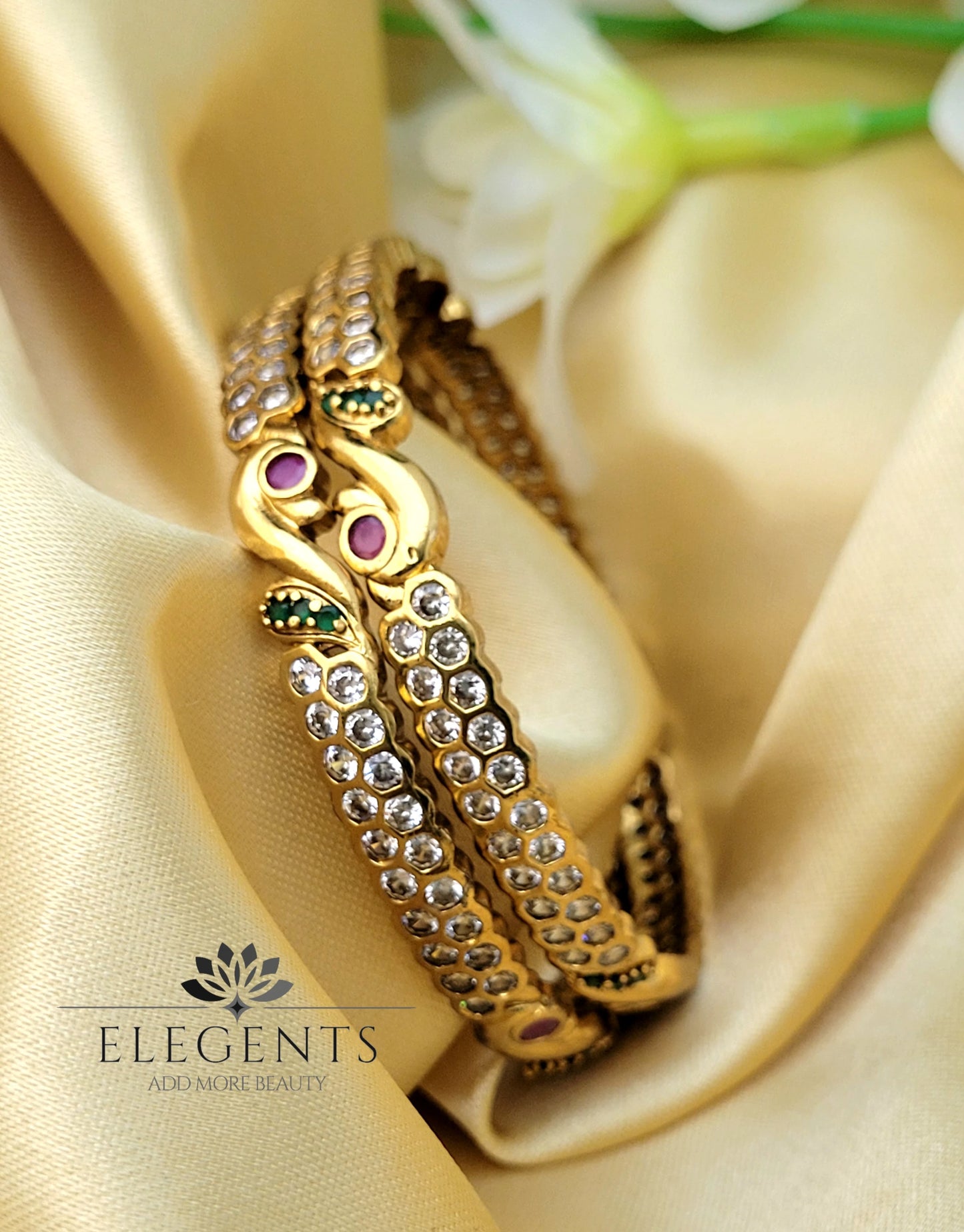 Elegents' Vintage Peacock Stone Bangle Set