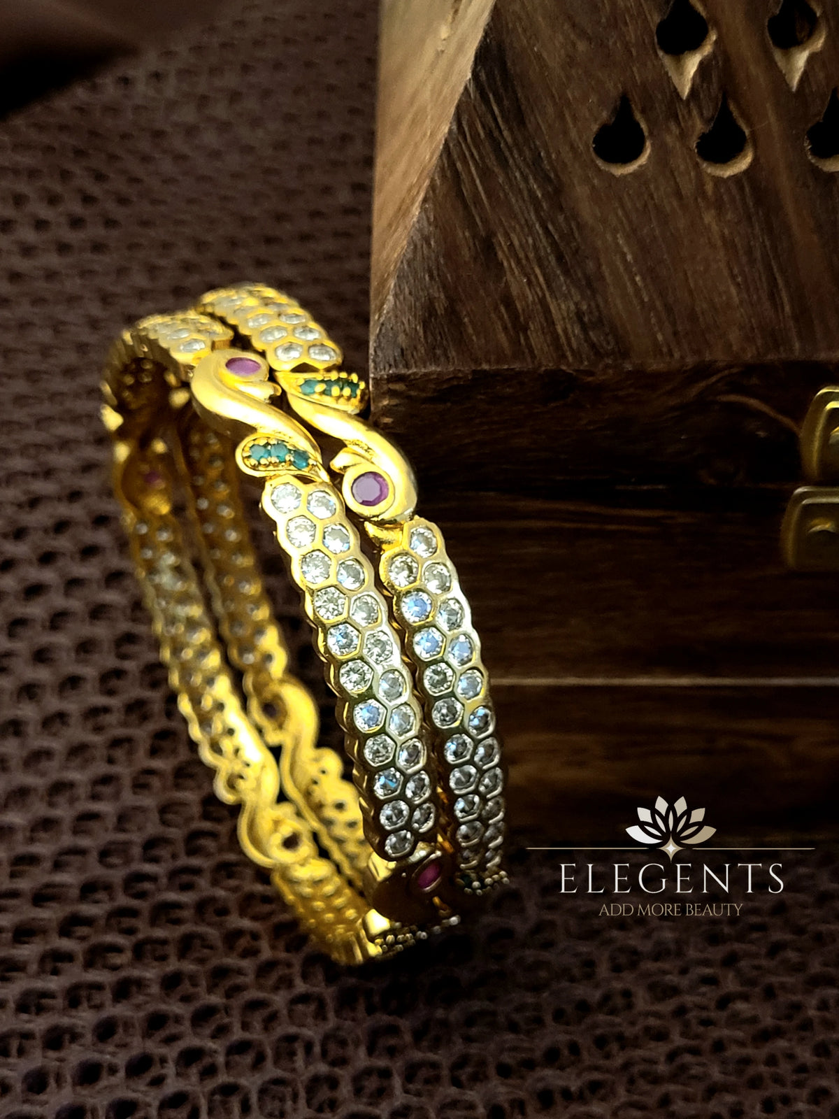 Elegents' Vintage Peacock Stone Bangle Set