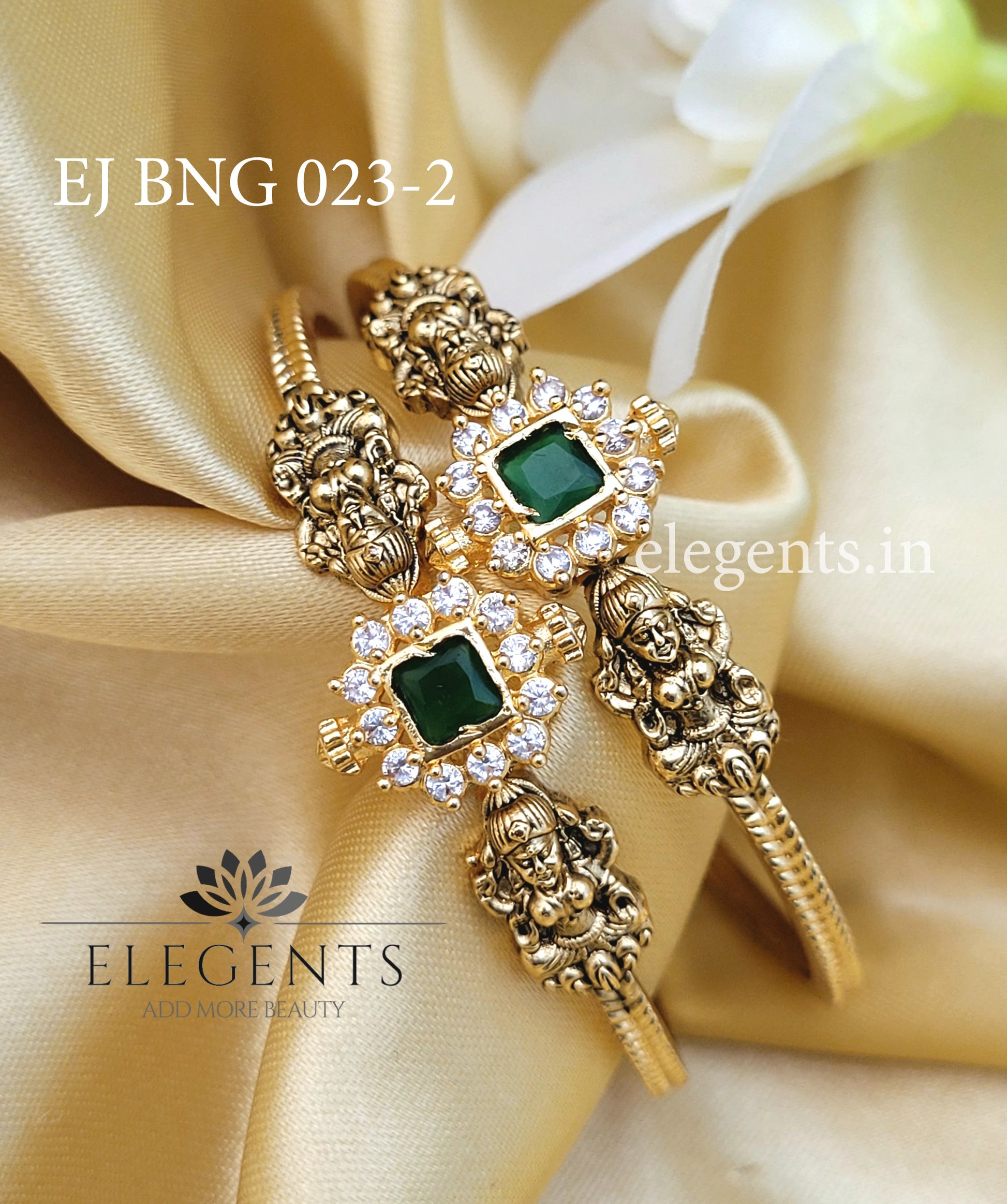 Elegents' Nithya Devi Lakshmi Bangale Set
