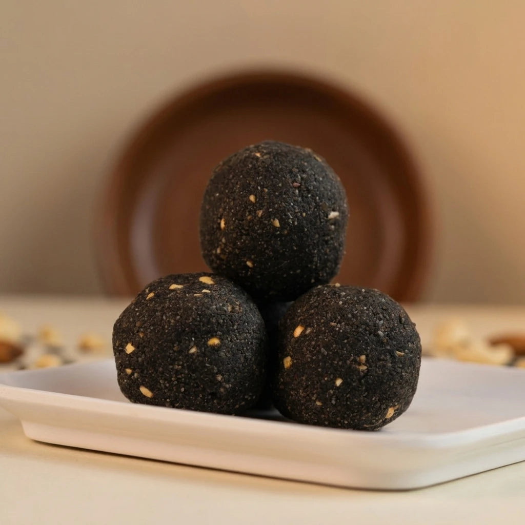 MSS Mittai Kadai's Ellu Laddu