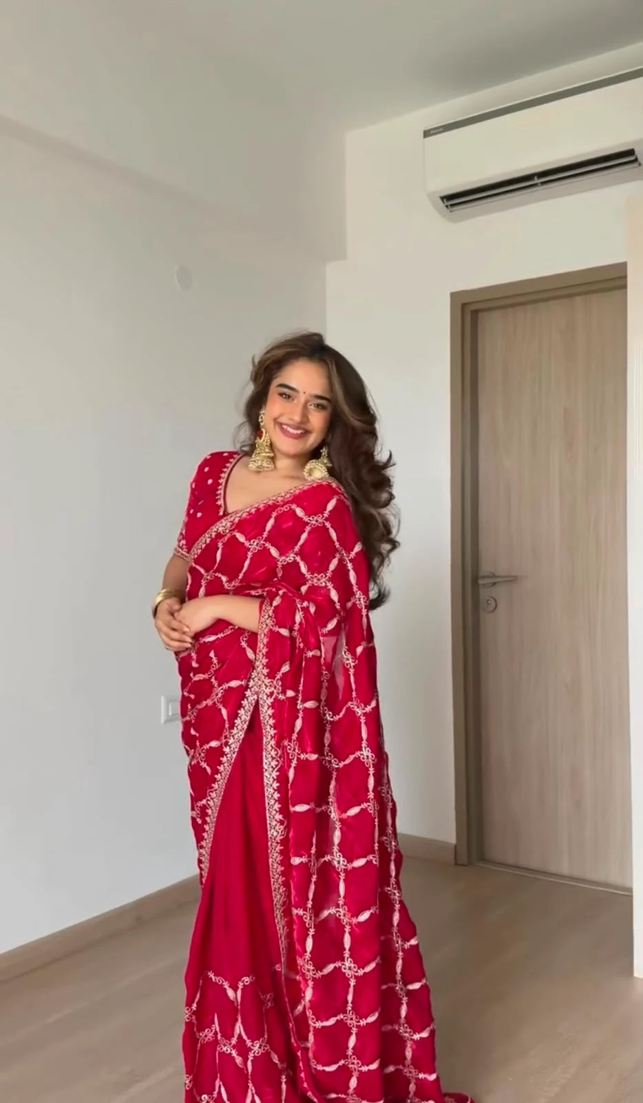 Vastra Creation's Designer Fendy Silk Saree – Elegance Redefined