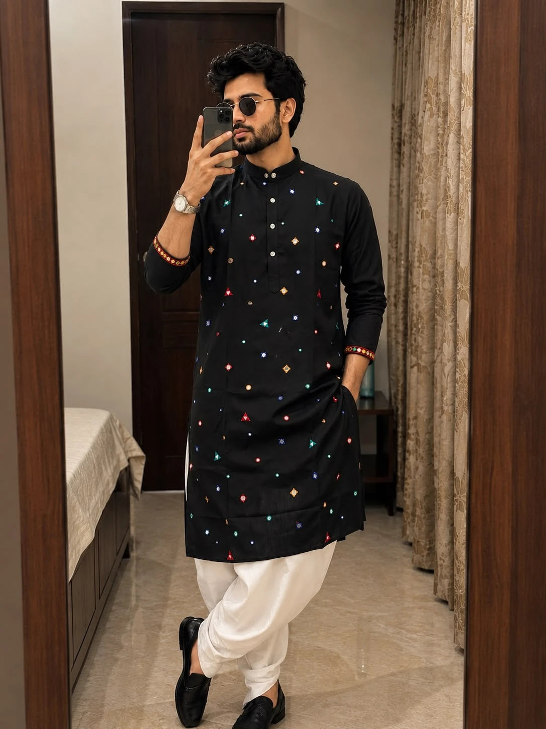 Inli Fashion's Navratri Men's Exclusive Kurta & Dhoti Set