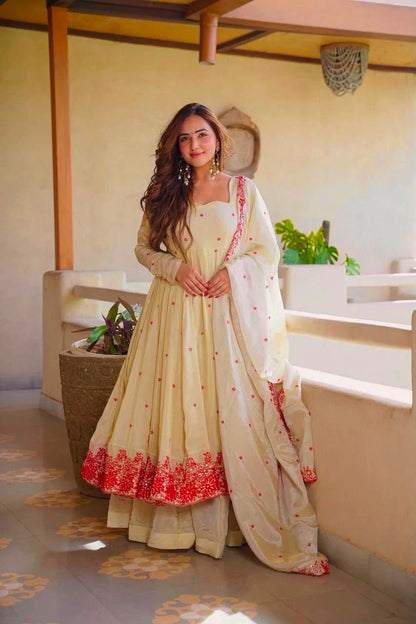 Vastra Creation's New Designer Anarkali Suit – Fancy Style Collection