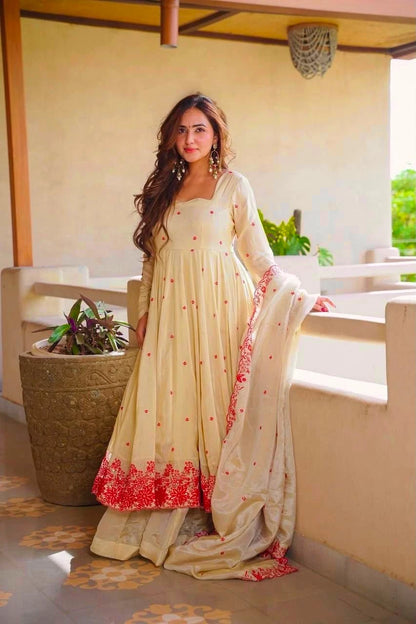 Vastra Creation's New Designer Anarkali Suit – Fancy Style Collection