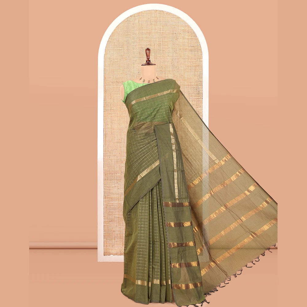 Pothys Green Chettinad Cotton Saree, Embellished with Checks, a Kaal Eragina Border, Striped Pallu, a Matching Blouse