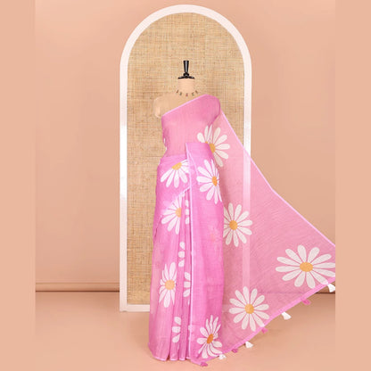 Pothys Borderless Baby Pink Linen Saree Beautified with Big Daisy Flower Motifs Printed All Over the Body and Pallu, Complemented by a Contrast Blouse Printed with Daisy Flower Motifs