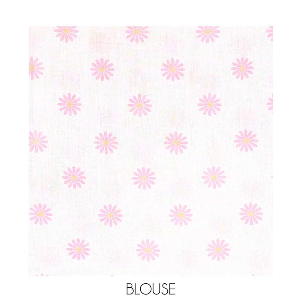 Pothys Borderless Baby Pink Linen Saree Beautified with Big Daisy Flower Motifs Printed All Over the Body and Pallu, Complemented by a Contrast Blouse Printed with Daisy Flower Motifs