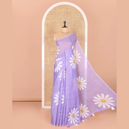 Pothys Borderless Lavender Linen Saree Beautified with Big Daisy Flower Motifs Printed All Over the Body and Pallu, Complemented by a Contrast Blouse Printed with Daisy Flower Motifs