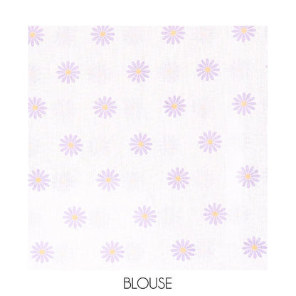 Pothys Borderless Lavender Linen Saree Beautified with Big Daisy Flower Motifs Printed All Over the Body and Pallu, Complemented by a Contrast Blouse Printed with Daisy Flower Motifs