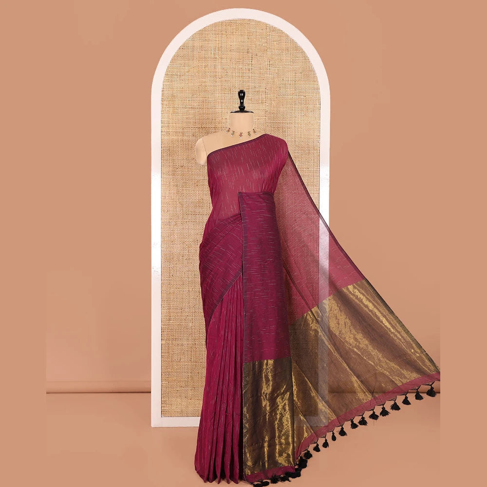 Pothys Borderless Purple Khadi Mul Cotton Saree Decked with Jharna-Style Waterdrop Motifs, Featuring a Gleaming Zari-Woven Pallu, Paired with a Matching Blouse Replicating the Body Motifs