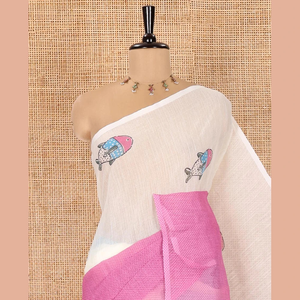 Pothys Borderless Cream and Pink Linen Cotton Saree, Bedecked with Half-and-Half Style Fish Motifs Printed All Over Its Body, Pallu Mirrors the Same Print, and Is Paired with a Contrast Blouse