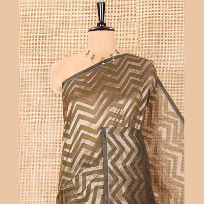 Pothys Borderless Green Chanderi Cotton Saree, Enriched with Chevron Zari Stripes on Its Body, Complemented by Contrast Intricate Jaal Pallu, and Paired with Contrast Blouse