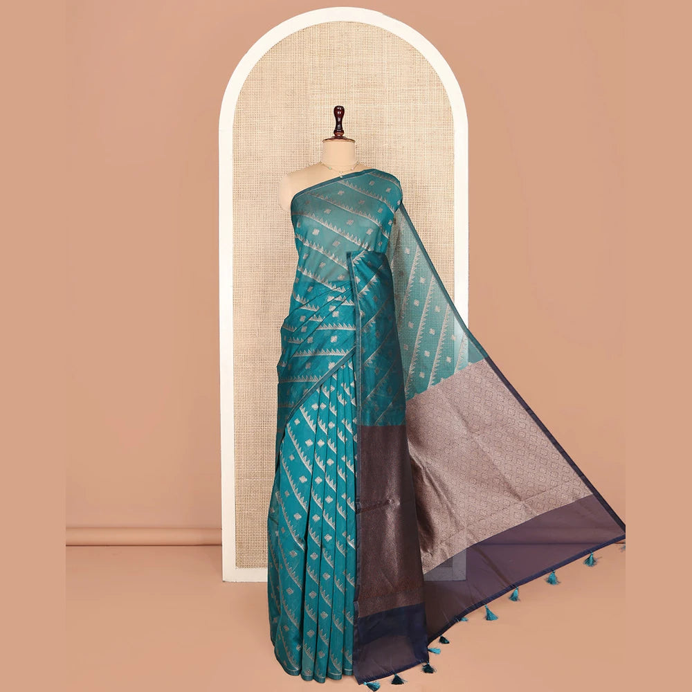 Pothys Borderless Green Chanderi Cotton Saree, Adorned with Zari Buttas and Temple Stripes on Its Body, Complemented by Contrast Pallu of Jaal Designs, and Paired with a Contrast Jacquard Blouse