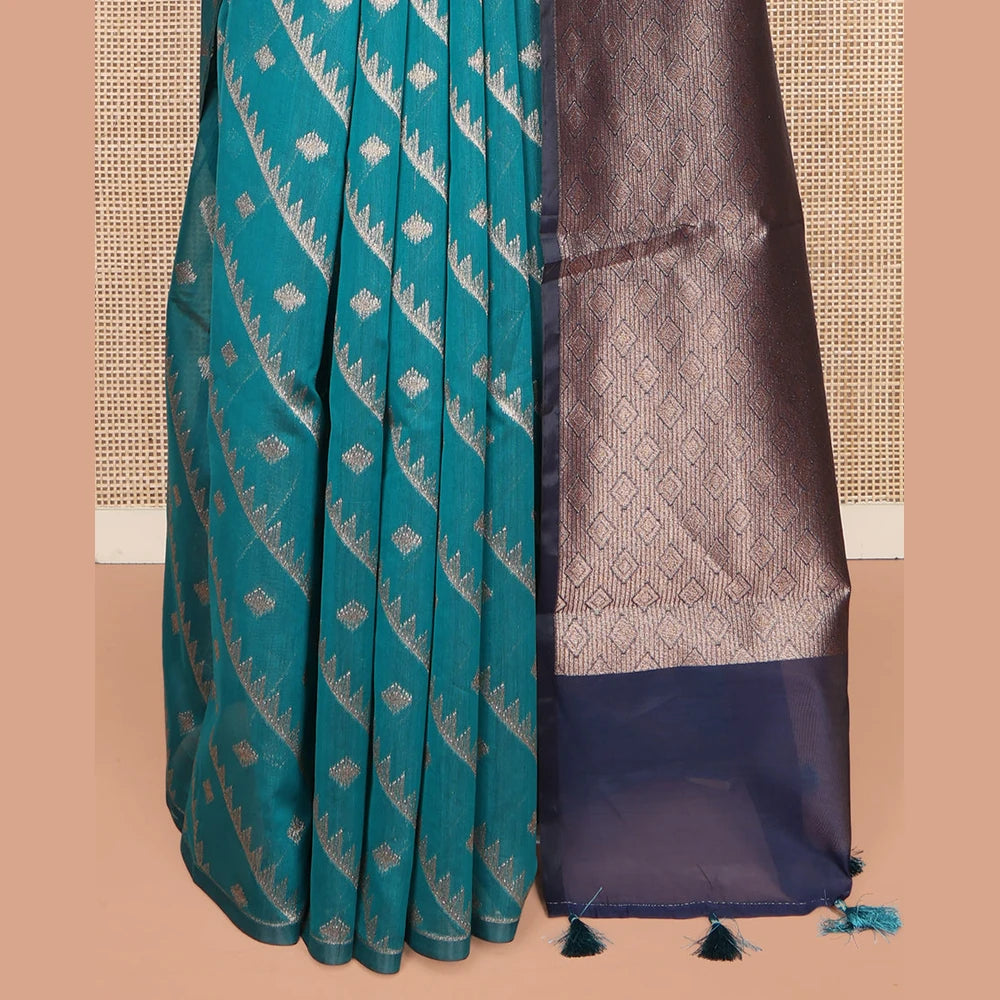 Pothys Borderless Green Chanderi Cotton Saree, Adorned with Zari Buttas and Temple Stripes on Its Body, Complemented by Contrast Pallu of Jaal Designs, and Paired with a Contrast Jacquard Blouse