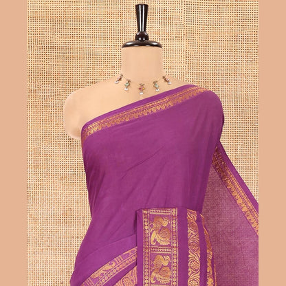 Pothys Violet Plain Sungudi Cotton Saree, Highlighted by Traditional Zari Border of Peacock and Floral Creeper Designs, Subtly Striped Pallu, and Paired with a Contrast Blouse