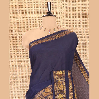 Pothys Navy Blue Blue Plain Sungudi Cotton Saree, Highlighted by Traditional Zari Border of Peacock and Floral Creeper Designs, Subtly Striped Pallu, and Paired with a Contrast Blouse