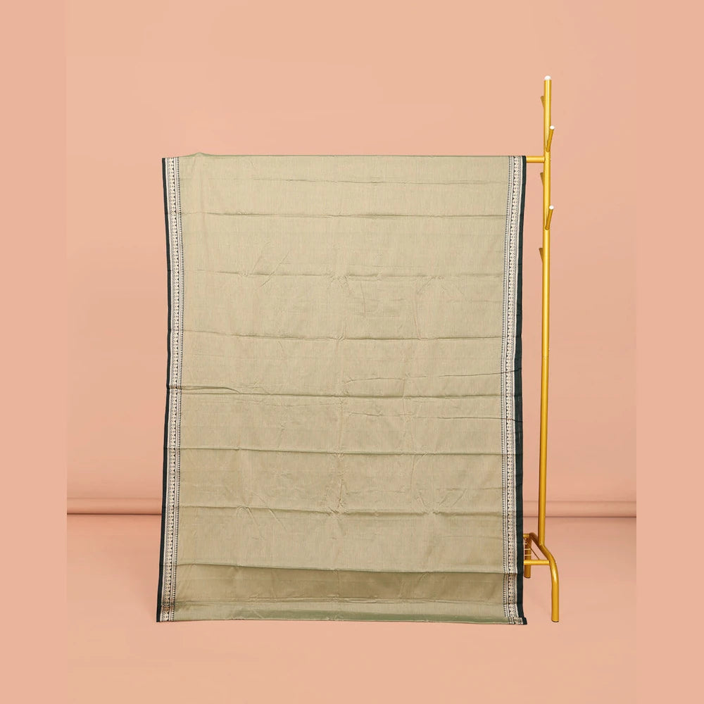 Pothys Pale Green Plain Narayanpet Cotton Saree, Complemented by Contrast Traditional Design Border, Plain Pallu, and Comes Without a Blouse