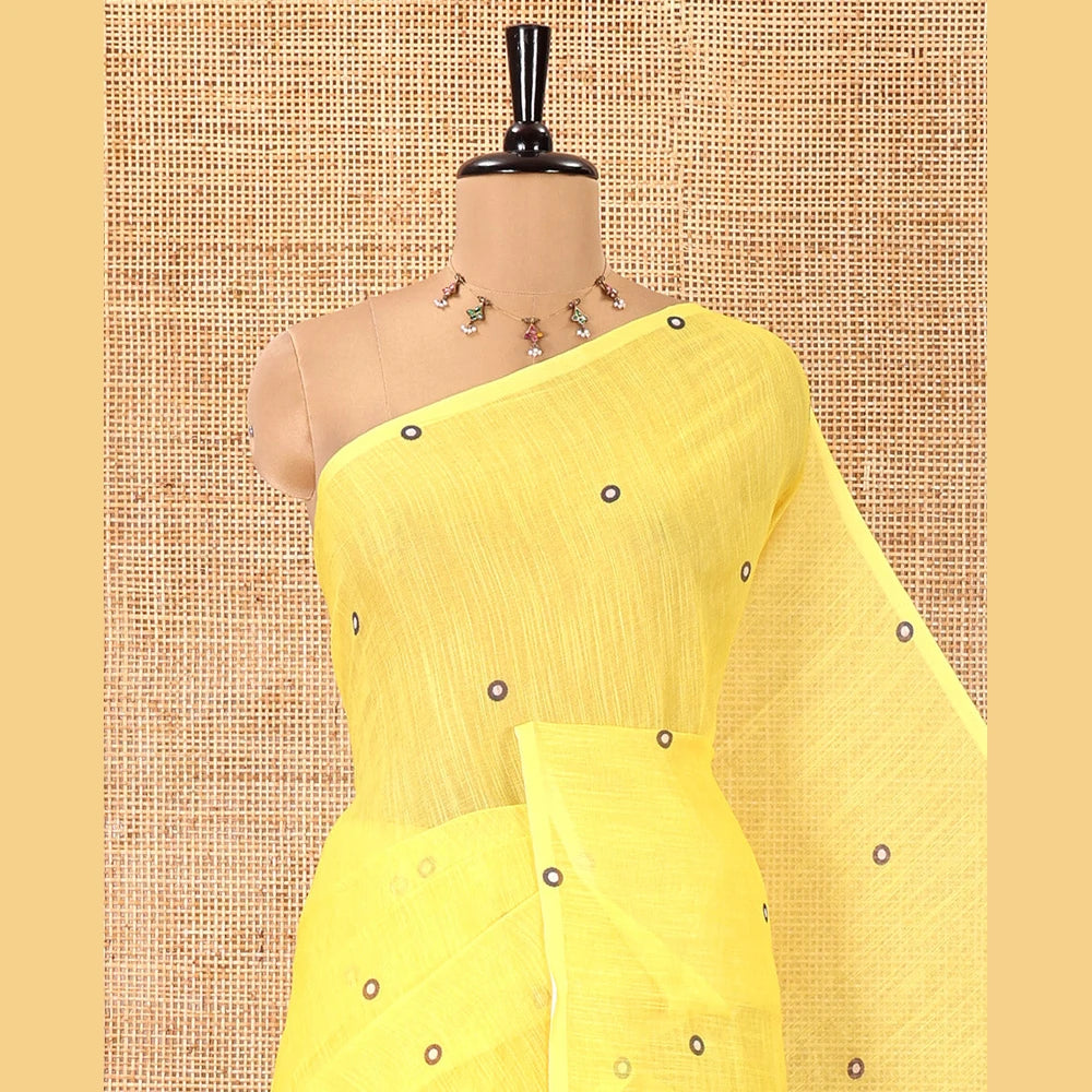 Pothys Borderless Yellow Linen Cotton Saree, Adorned with Polka Dot Print, Complemented by Contrast Geometric Printed Pallu and Paired with a Contrast Blouse