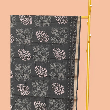 Pothys Grey Mul Mul Cotton Saree, Enthralled with a Floral-Paisley Print, a Subtle Border, a Geometric-Printed Pallu, and a Matching Blouse