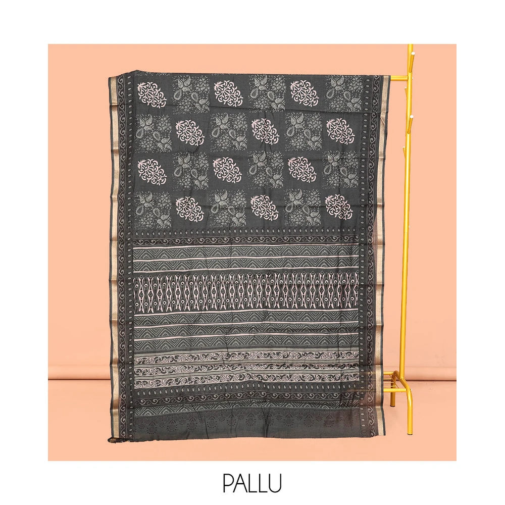 Pothys Grey Mul Mul Cotton Saree, Enthralled with a Floral-Paisley Print, a Subtle Border, a Geometric-Printed Pallu, and a Matching Blouse