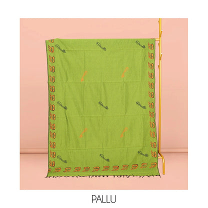 Pothys Borderless Green Poly Cotton Saree, Accentuated with Instrument Motifs Print, a Self-Pallu, and a Contrast Kolam Motifs Print Blouse