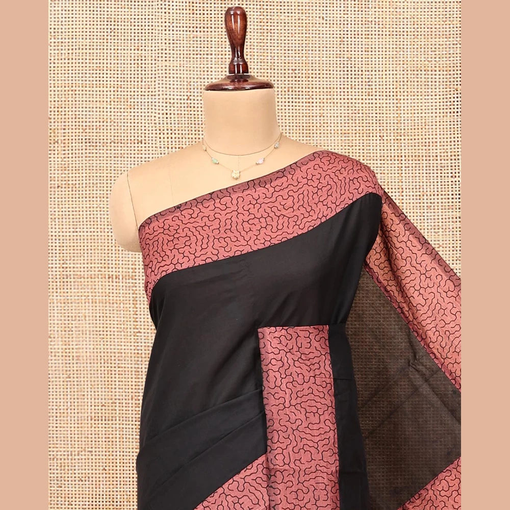 Pothys Black Plain Poly Cotton Saree, Complemented by a Contrast Geometric-Printed Border, Pallu, and a Contrast Blouse