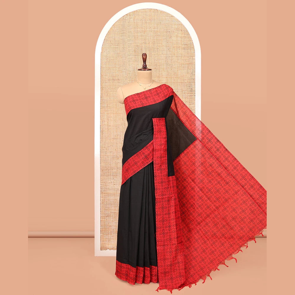Pothys Black Plain Poly Cotton Saree, Complemented by a Contrast Jaal-Printed Border, Pallu, and a Contrast Blouse