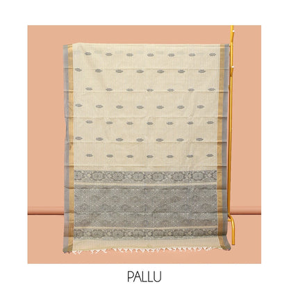 Pothys Off-White Kanchi Cotton Saree, Accentuated with Buttas, Complemented by a Contrast Border, Ogee Patterned Pallu, and a Matching Blouse