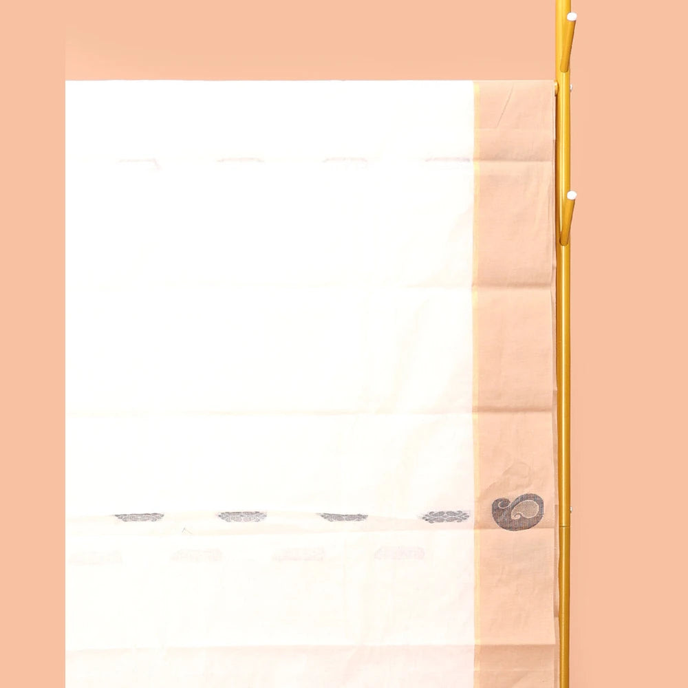 Pothys Cream Kanchi Cotton Saree, Bedecked with Buttas, Complemented by a Contrast Paisley-Temple Border, Intricate Pallu, and a Matching Blouse