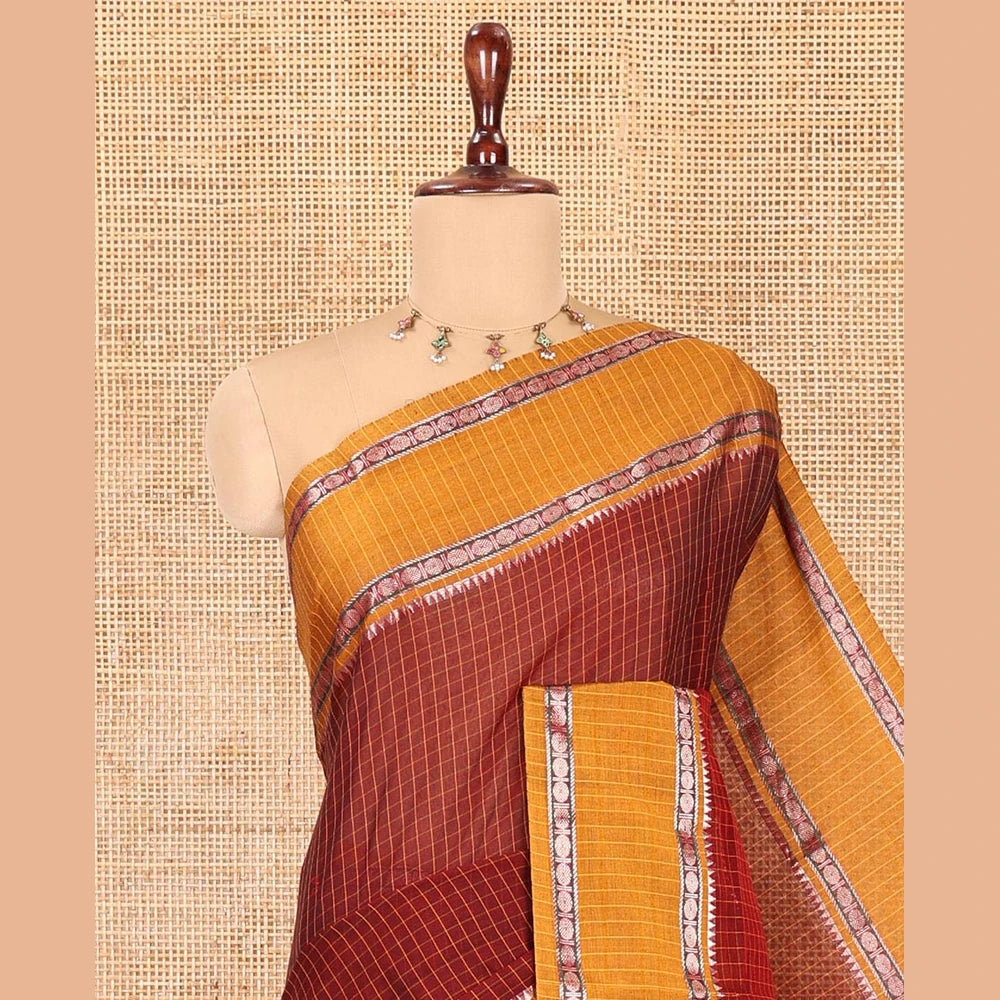Pothys Maroon Checked Mercerised Cotton Saree, Contrast Rettai Pettu Rudraksham-Temple Border, a Self-Pallu and a Matching Blouse