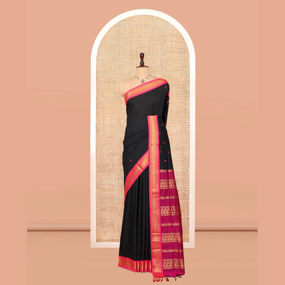 Pothys Black Kalyani Cotton Saree, Woven with Thread Buttas, Complemented by a Contrast Traditional Border, Traditional Pallu, and a Contrast Blouse