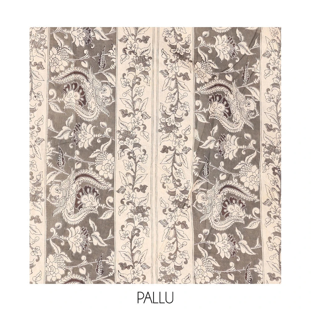 Pothys Blue-Grey Kalamkari Cotton Saree, Accentuated with Intricate Print, Complemented By Printed Border, Kalamkari Peacock Motifs Pallu, and a Matching Blouse