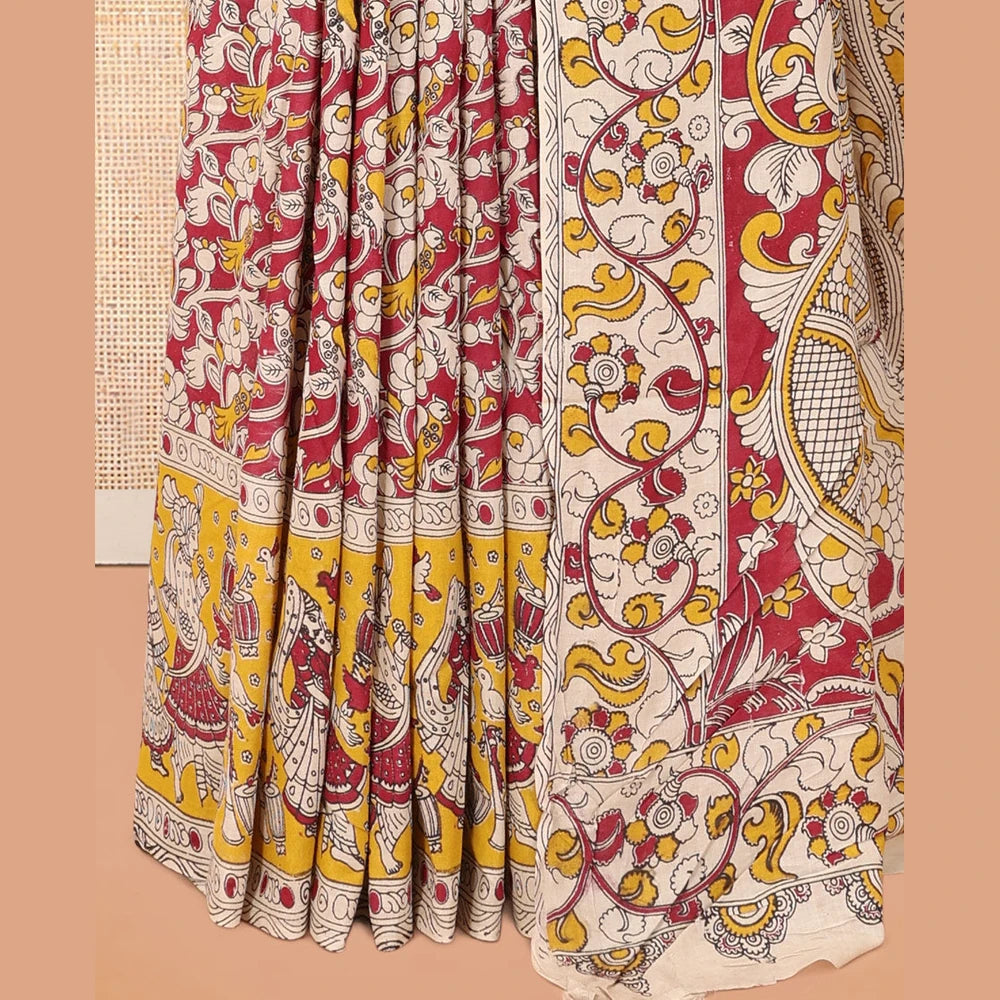 Pothys Red Kalamkari Cotton Saree, Adorned with Floral Vine Print, Contrast Printed Border, Kalamkari Peacock Motifs Pallu, and a Contrast Blouse
