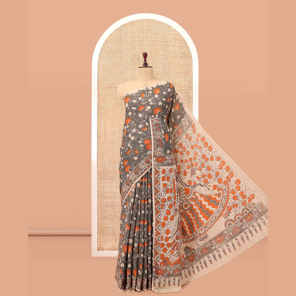 Pothys Grey Kalamkari Cotton Saree, Decked Up with Floral Vine Print, Complemented By Printed Border, Pallu of Kalamkari Ancient Human Motifs, and a Contrast Blouse