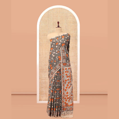 Pothys Grey Kalamkari Cotton Saree, Decked Up with Floral Vine Print, Complemented By Printed Border, Pallu of Kalamkari Ancient Human Motifs, and a Contrast Blouse